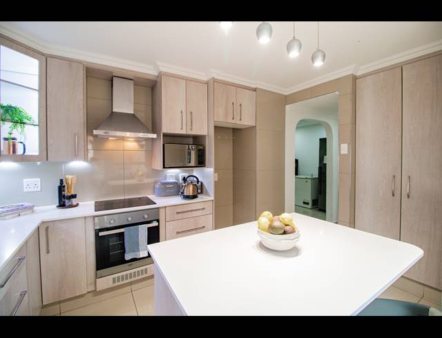 3 BEDROOM DUPLEX FOR SALE IN REMBRANDT PARK